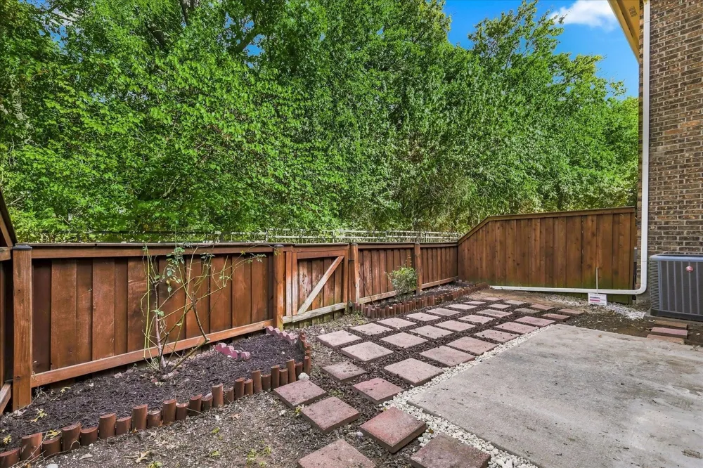 2929 Muirfield Drive Lewisville, TX 75067