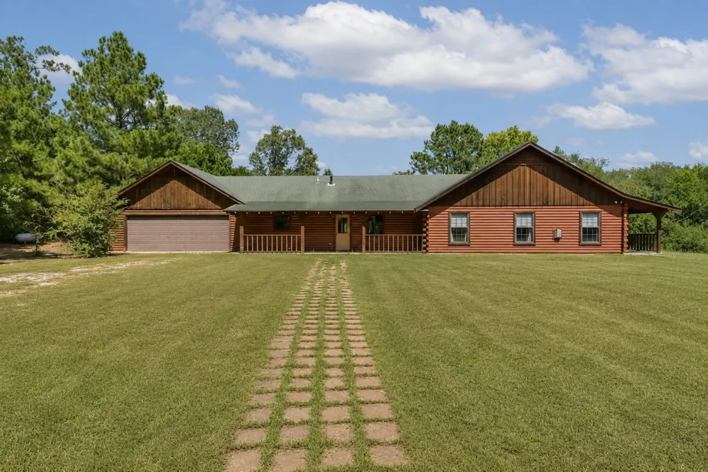 11668 FM 2454 Pittsburg, TX 75686