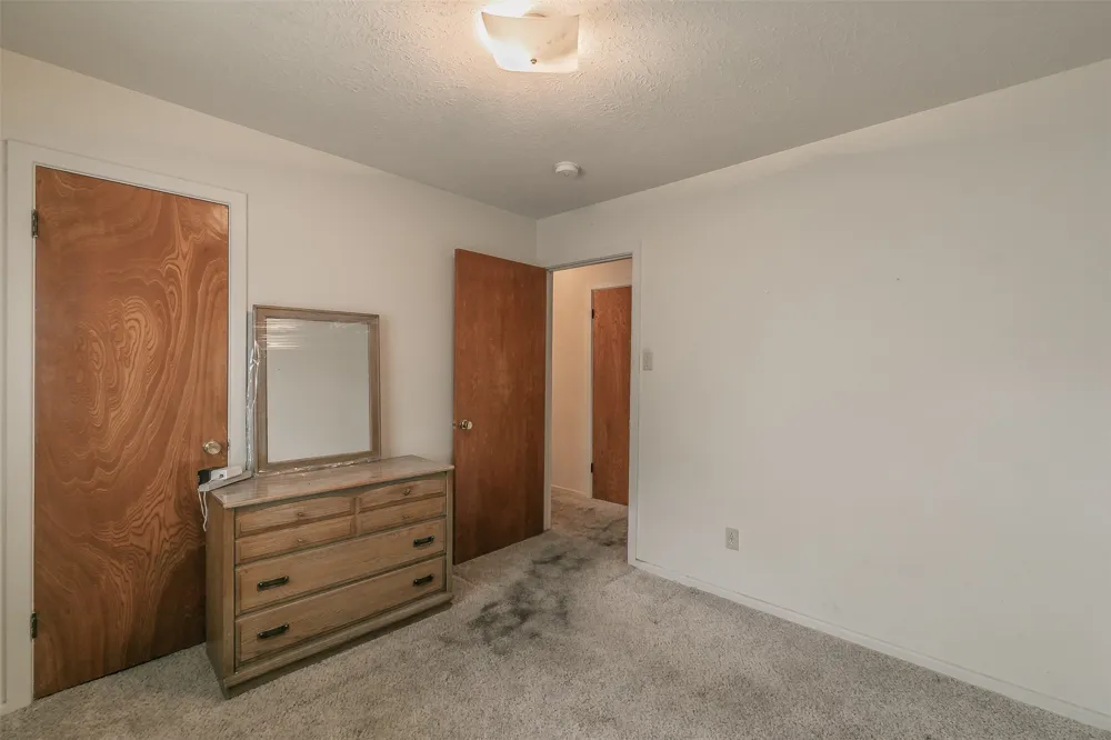 7412 Meadowcrest Drive Fort Worth, TX 76112