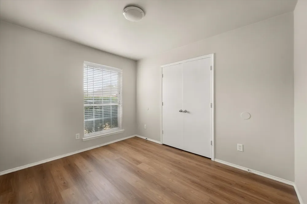 1017 Caleb Street Burleson, TX 76028