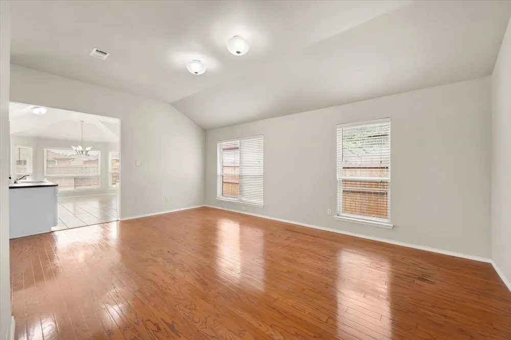 1017 Caleb Street Burleson, TX 76028