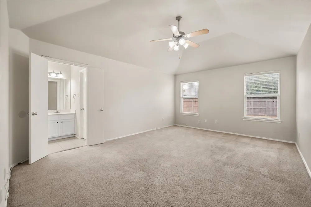 1017 Caleb Street Burleson, TX 76028