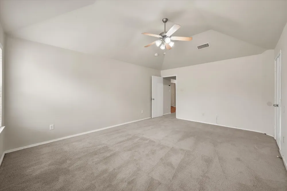 1017 Caleb Street Burleson, TX 76028