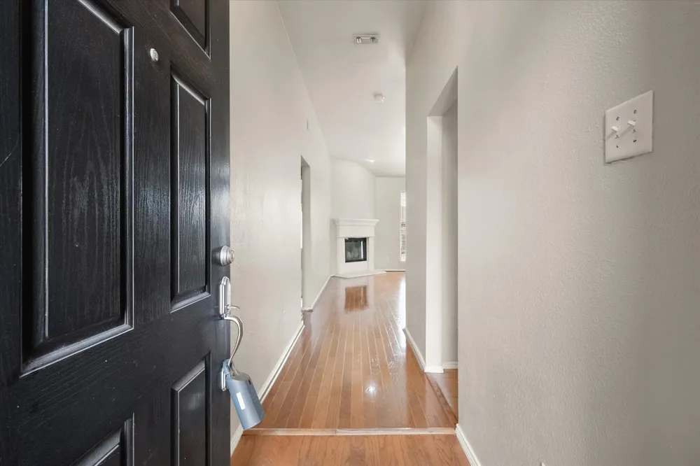 1017 Caleb Street Burleson, TX 76028