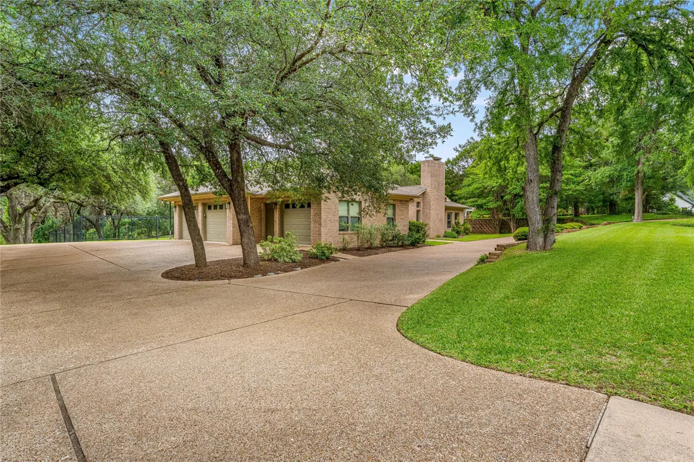 3201 Edward Drive Waco, TX 76708