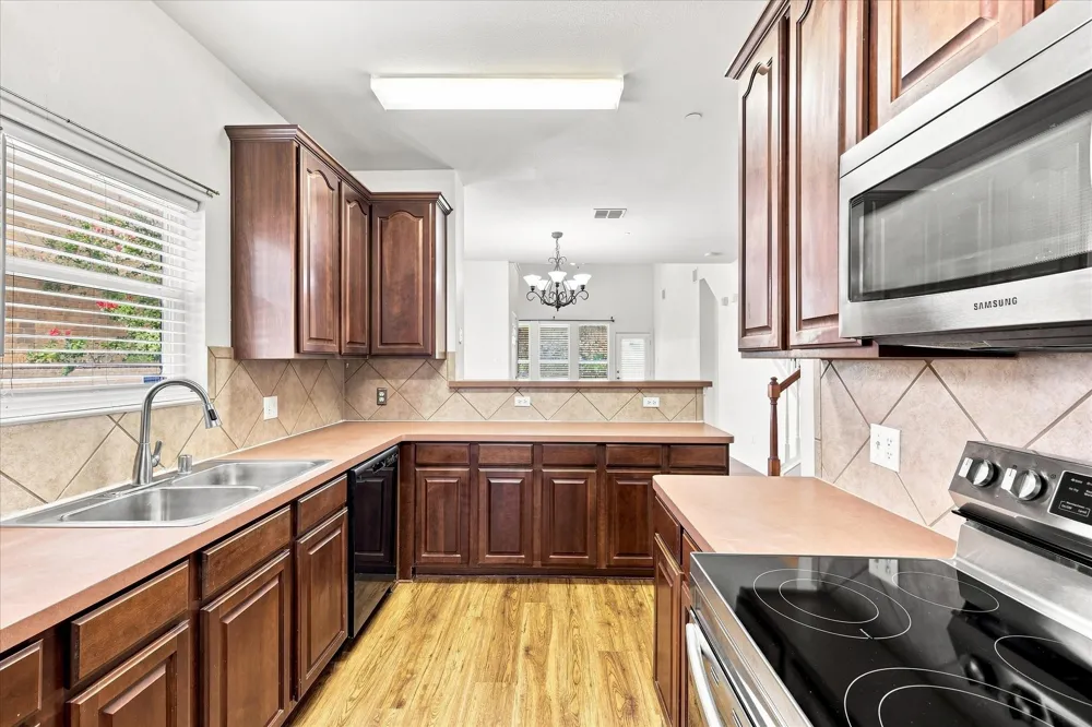 2929 Muirfield Drive Lewisville, TX 75067