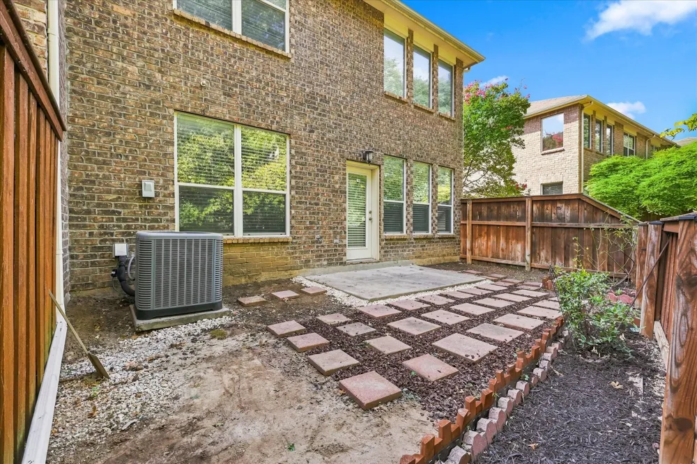 2929 Muirfield Drive Lewisville, TX 75067
