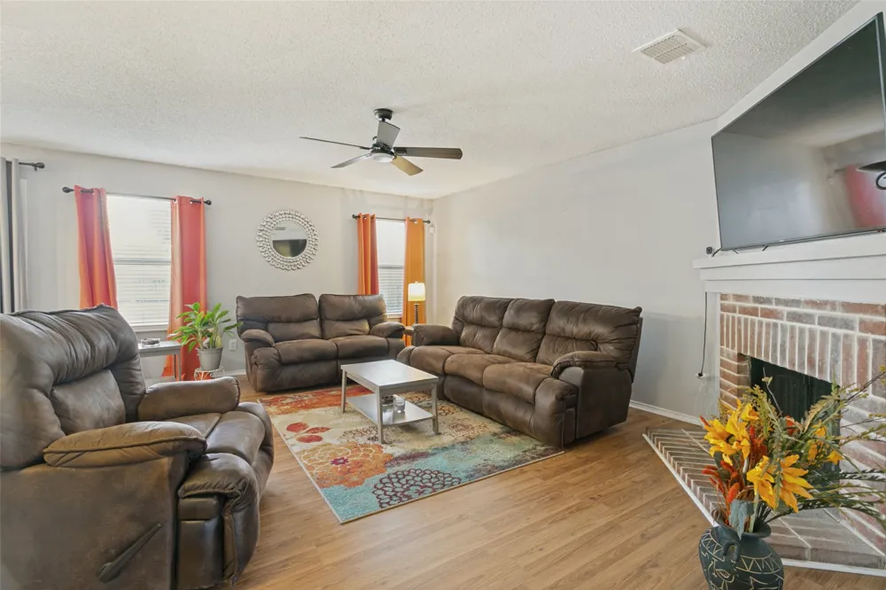 3925 Stonewick Court Fort Worth, TX 76123