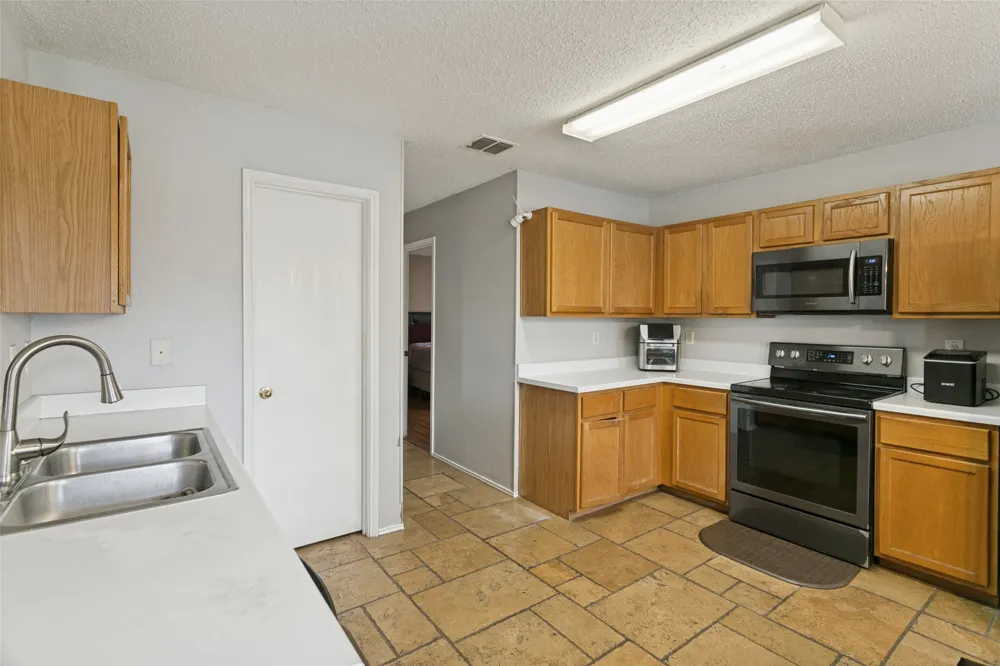 3925 Stonewick Court Fort Worth, TX 76123