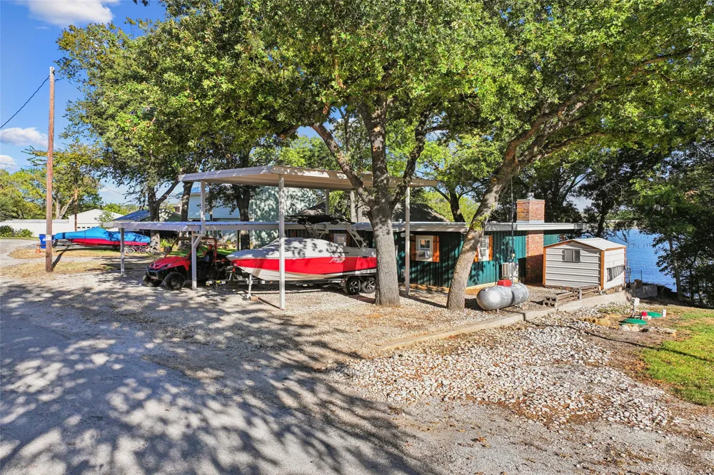 36 Falls Creek Circle Gainesville, TX 76240