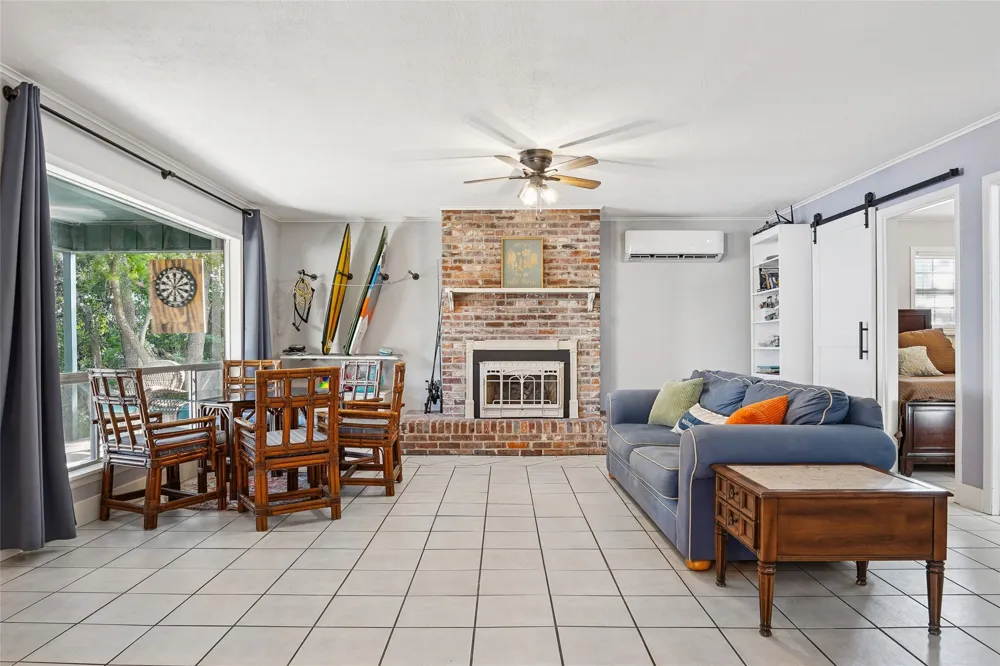 36 Falls Creek Circle Gainesville, TX 76240