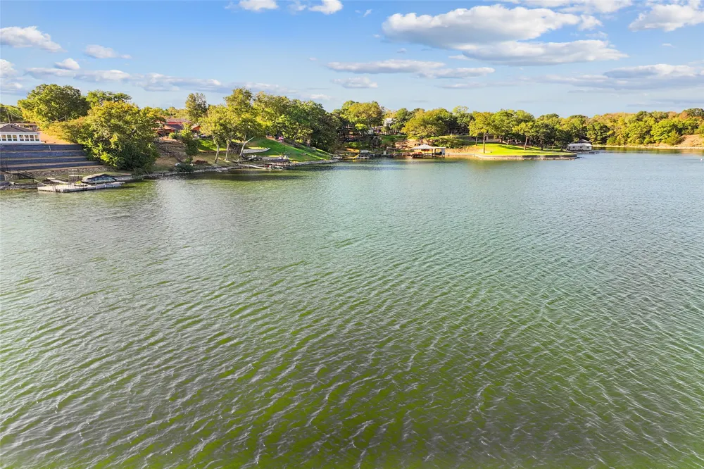 36 Falls Creek Circle Gainesville, TX 76240