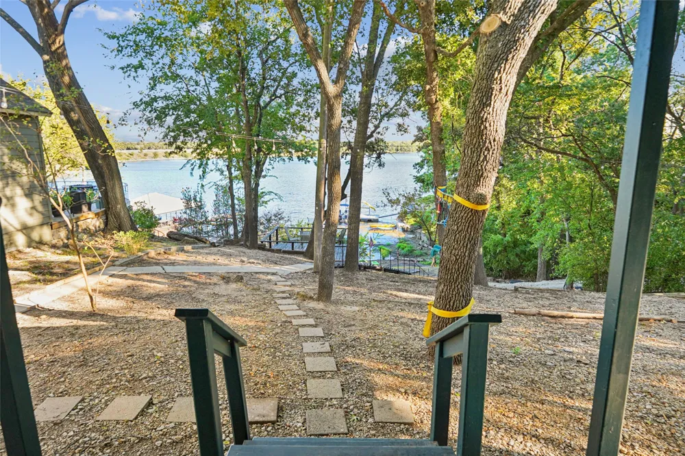 36 Falls Creek Circle Gainesville, TX 76240