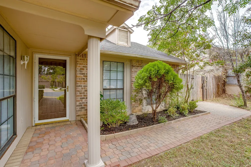 7913 Bermejo Road Fort Worth, TX 76112