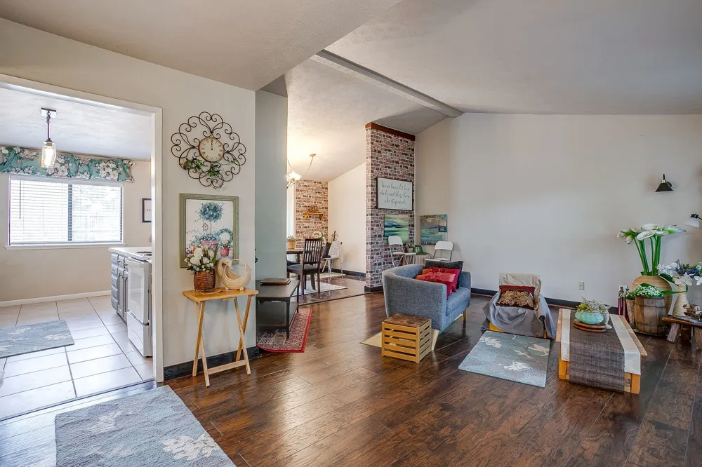 7913 Bermejo Road Fort Worth, TX 76112