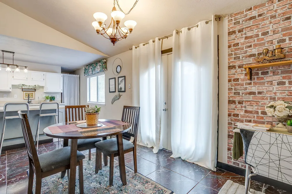 7913 Bermejo Road Fort Worth, TX 76112