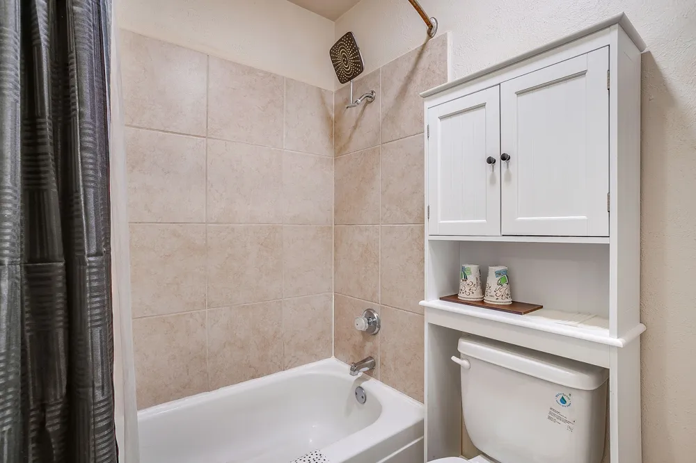 7913 Bermejo Road Fort Worth, TX 76112