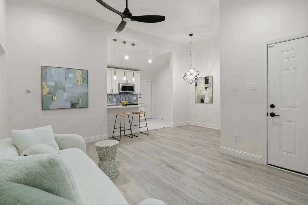 2406 Jennings Avenue Dallas, TX 75216