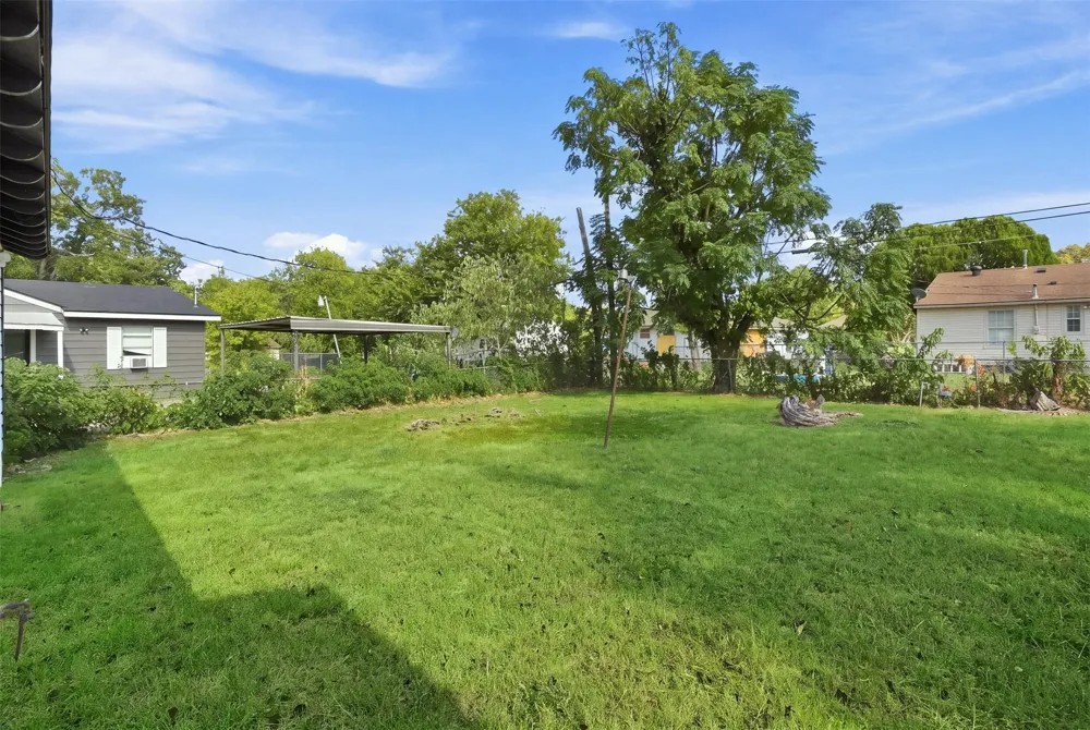 2406 Jennings Avenue Dallas, TX 75216