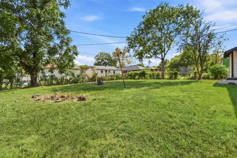 2406 Jennings Avenue Dallas, TX 75216