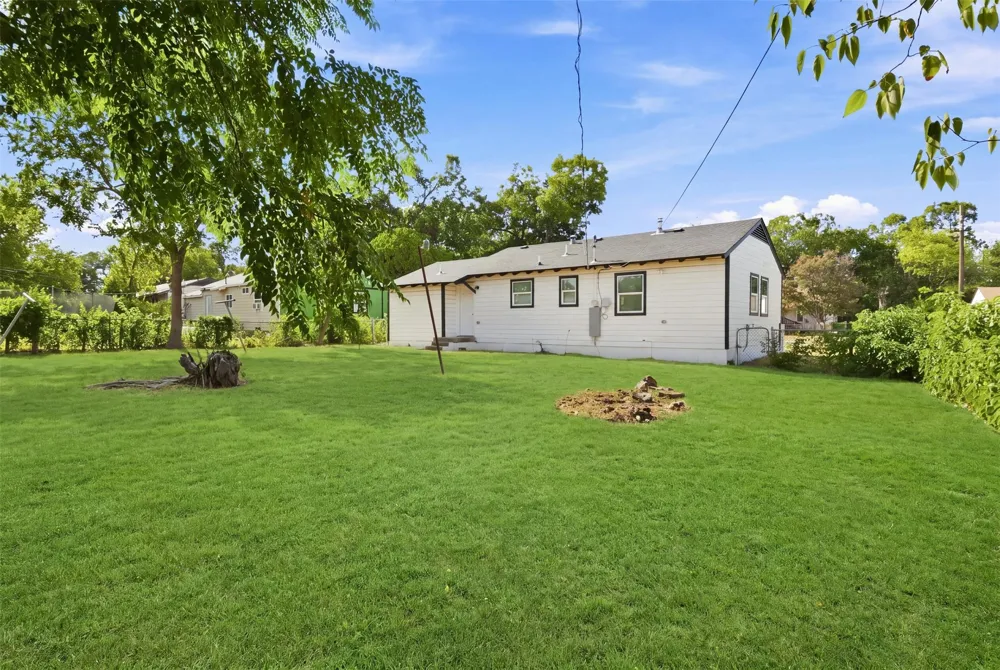 2406 Jennings Avenue Dallas, TX 75216