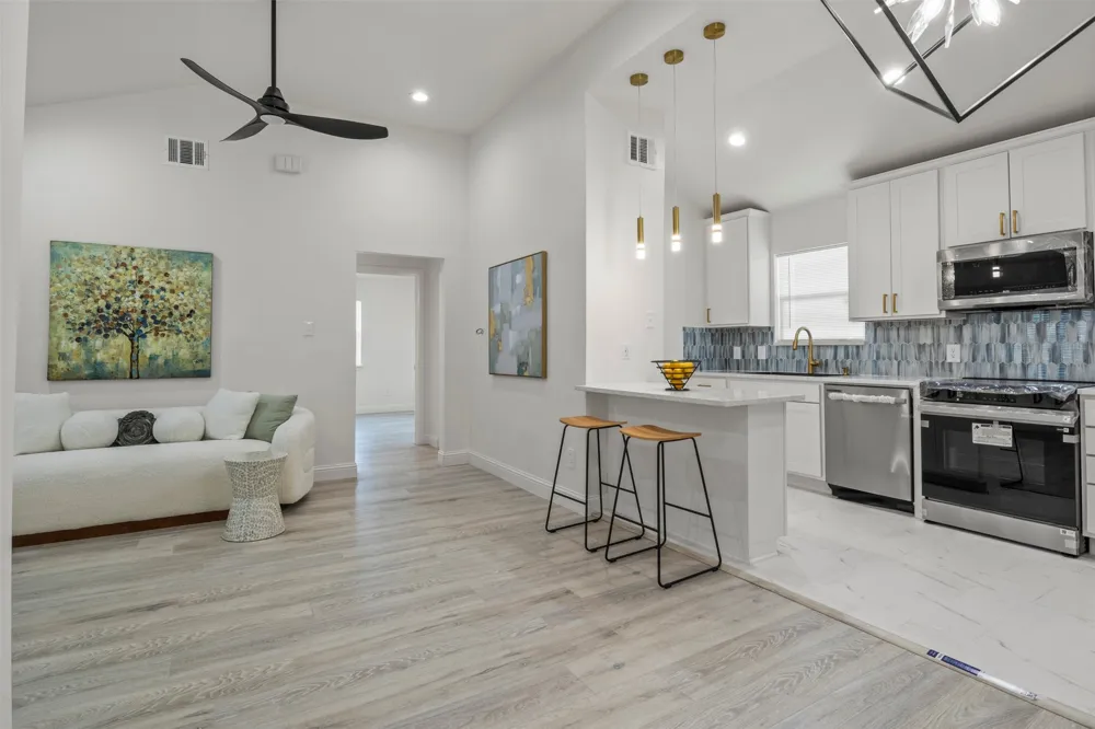 2406 Jennings Avenue Dallas, TX 75216