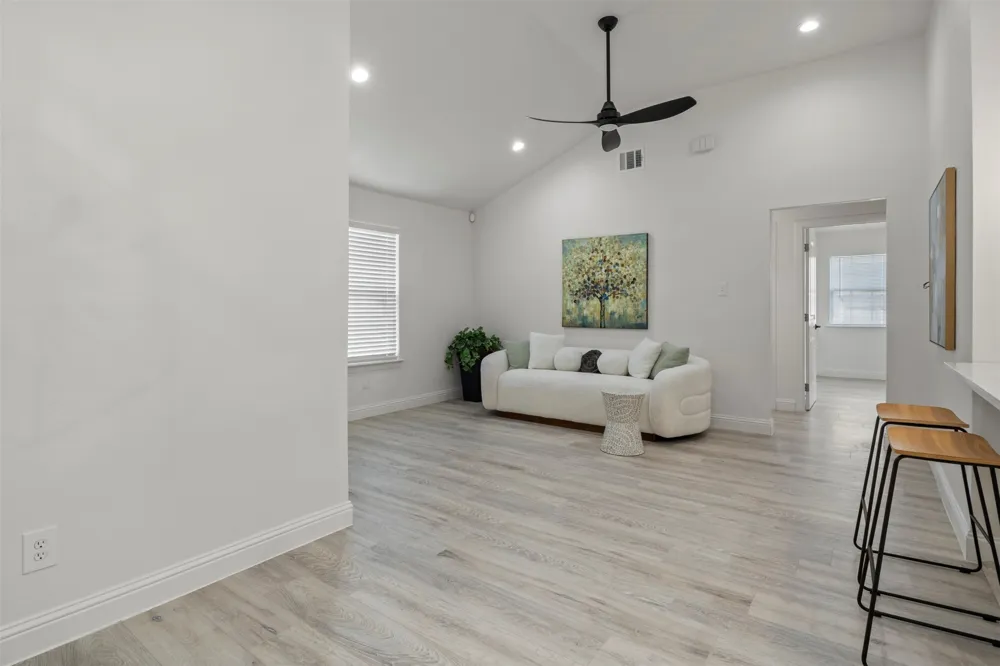 2406 Jennings Avenue Dallas, TX 75216