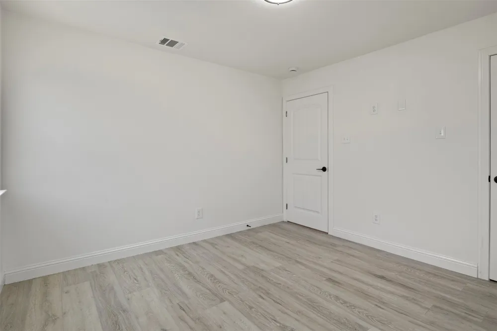 2406 Jennings Avenue Dallas, TX 75216
