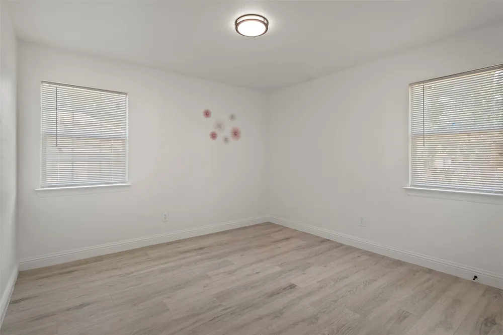 2406 Jennings Avenue Dallas, TX 75216