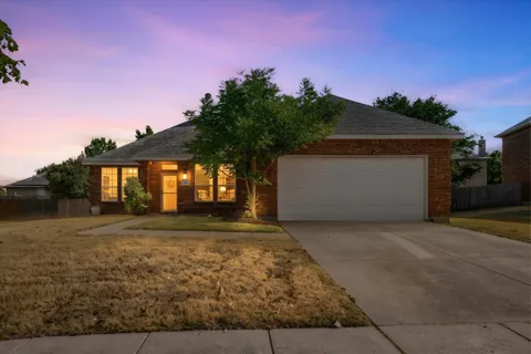 1738 Summerwood Lane