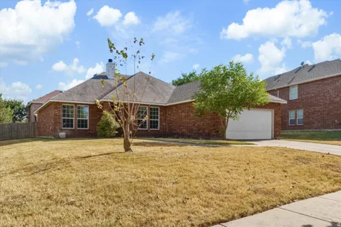 1738 Summerwood Lane
