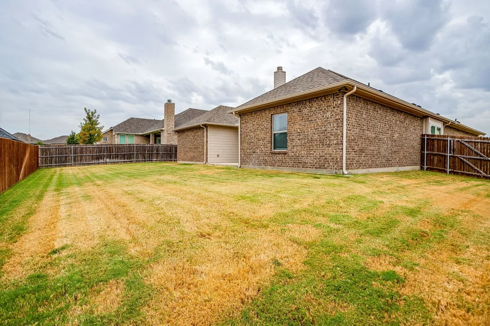 3005 Nob Hill Drive Burleson, TX 76028