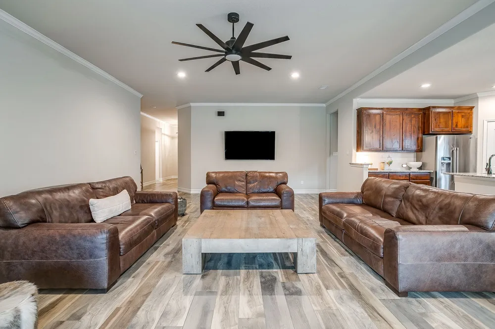 3005 Nob Hill Drive Burleson, TX 76028