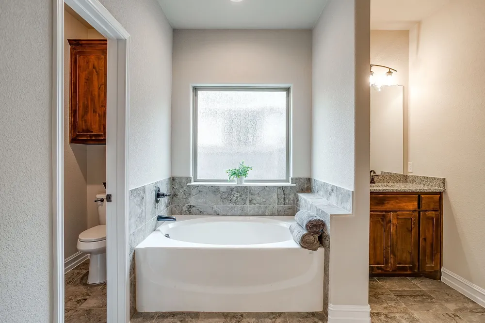 3005 Nob Hill Drive Burleson, TX 76028