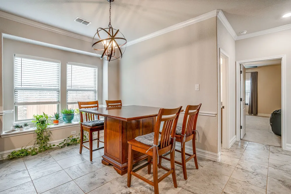 3005 Nob Hill Drive Burleson, TX 76028