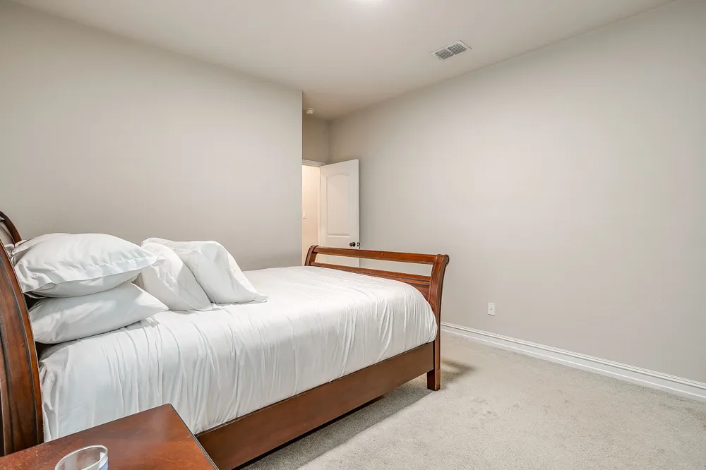 3005 Nob Hill Drive Burleson, TX 76028