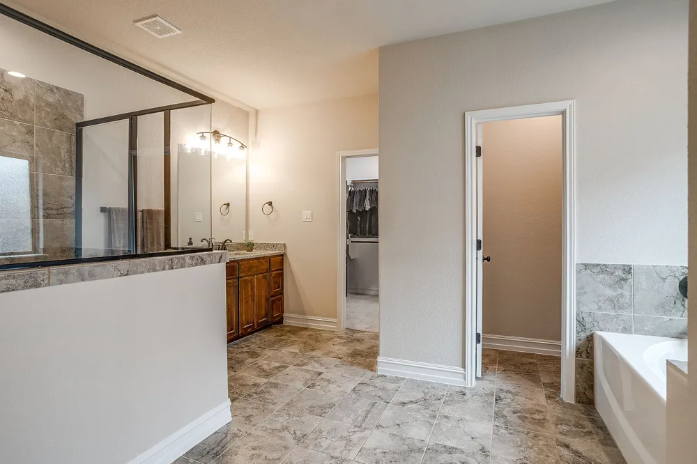 3005 Nob Hill Drive Burleson, TX 76028