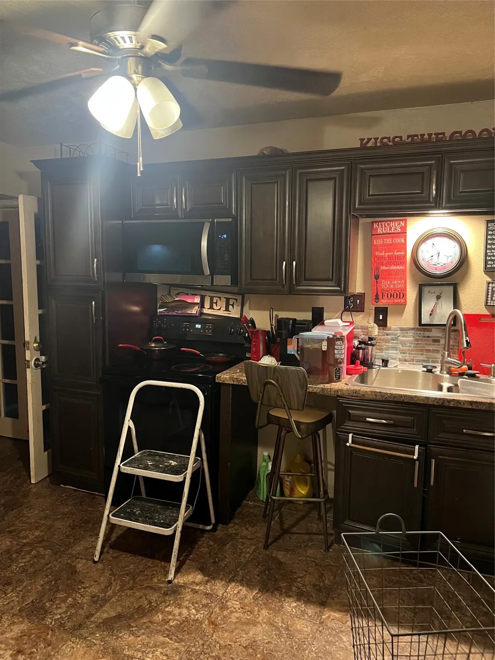 6057 Park Manor Drive Dallas, TX 75241