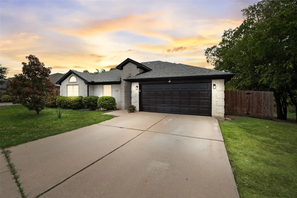 5505 Gessner Court Arlington, TX 76018