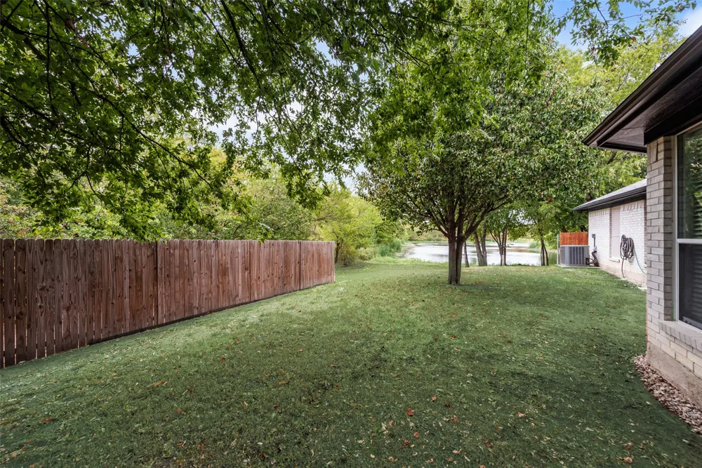 5505 Gessner Court Arlington, TX 76018