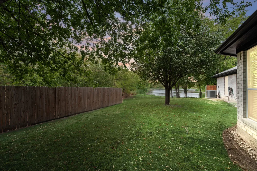 5505 Gessner Court Arlington, TX 76018