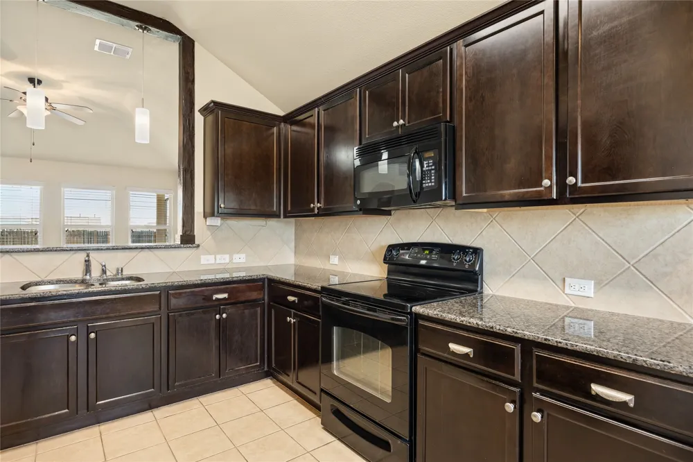 14408 Artisan Drive Fort Worth, TX 76052