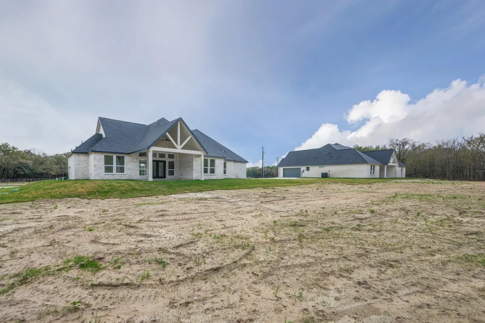 1838 County Road 2320 Terrell, TX 75160