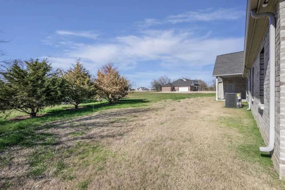 2378 County Road 1112 Farmersville, TX 75442