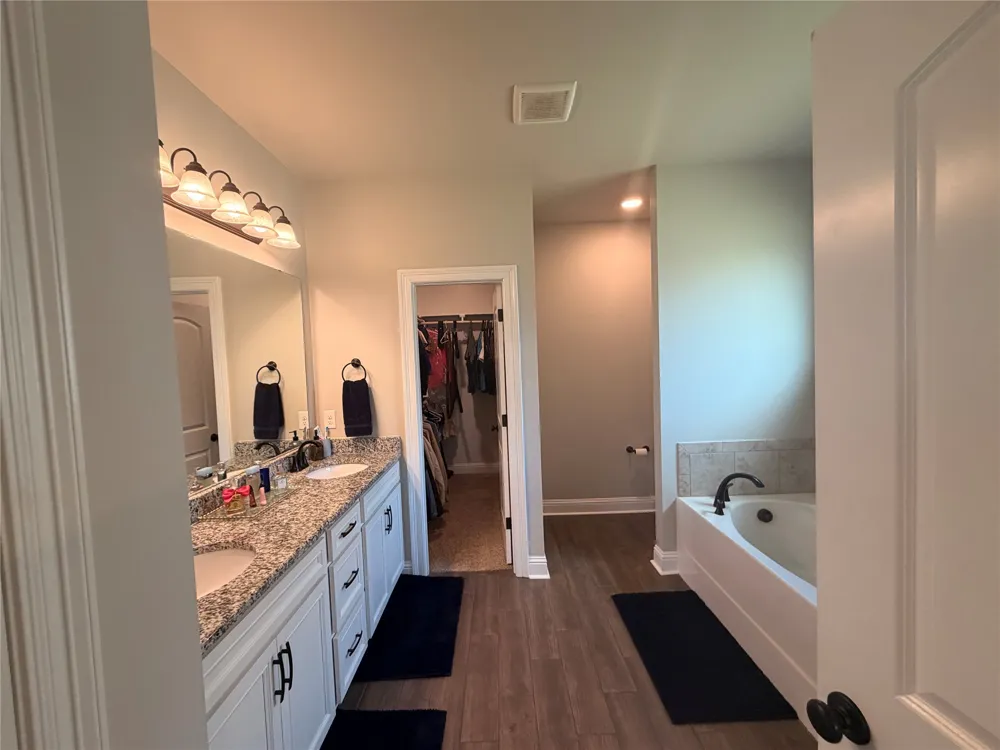 221 Hyperion Street Bossier City, LA 71111