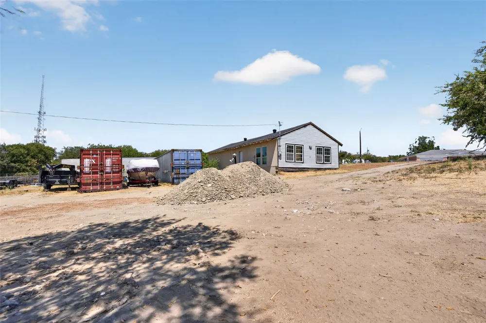 5621 Terrace Trail Sansom Park, TX 76114