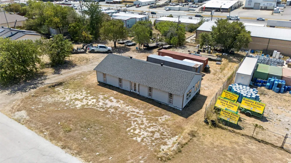 5621 Terrace Trail Sansom Park, TX 76114