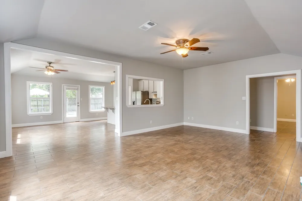 9825 Stoney Bridge Road Fort Worth, TX 76108