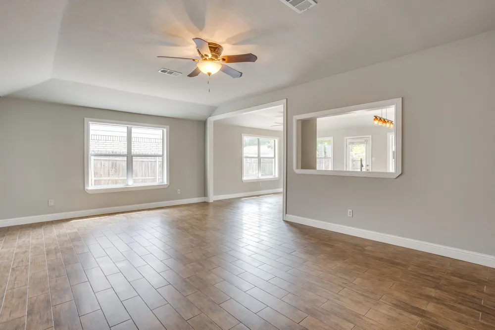 9825 Stoney Bridge Road Fort Worth, TX 76108