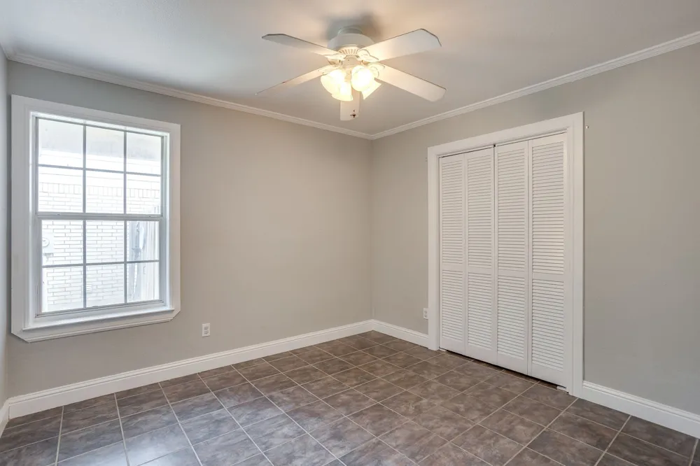 9825 Stoney Bridge Road Fort Worth, TX 76108
